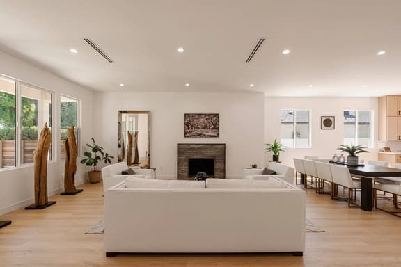 Modern 3BR Valley Glen Retreat | Private Backyard - Image 1